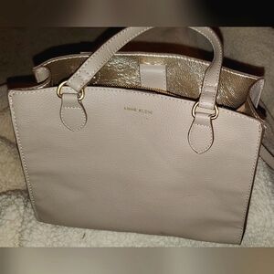 Anne klein bag, so simply cute, adjustable strap for cross bdy, shoulder or tote